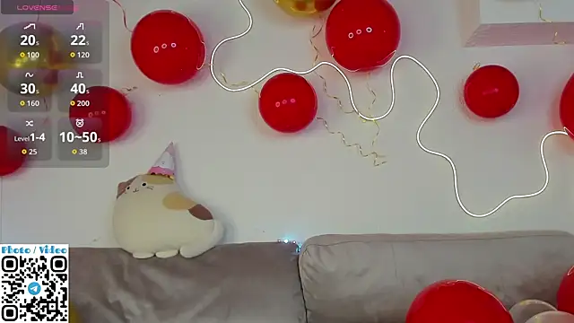 Helen Spark online show from October 12, 1:59 am