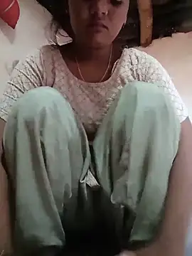 Hot Shredha online show from September 30, 1:32 am