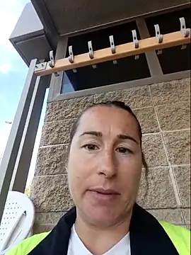 bichota85 online show from October 6, 9:51 am