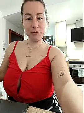 bichota85 online show from January 10, 11:12 am