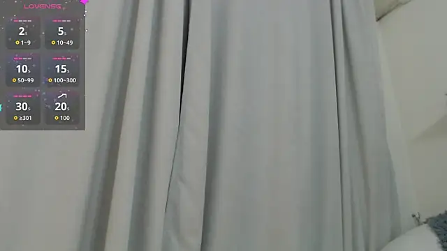Snapshot of Ange_Lus chatting on October 6, 9:23 pm Ange Lus online show from October 6, 9:23 pm