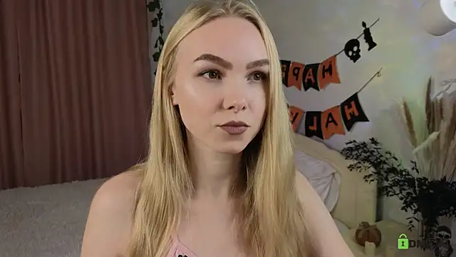 hey Olivia online show from November 4, 8:08 pm