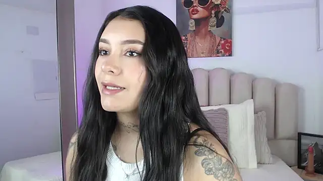 Snapshot of miawhite_x1 chatting on October 4, 1:09 pm miawhite x1 online show from October 4, 1:09 pm