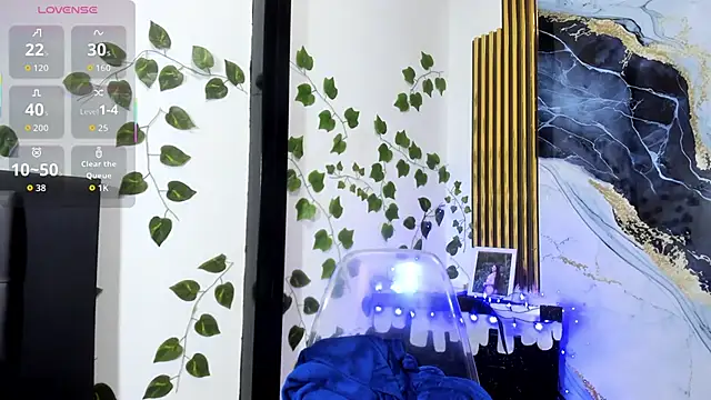 brittanyy20 online show from February 12, 10:54 am