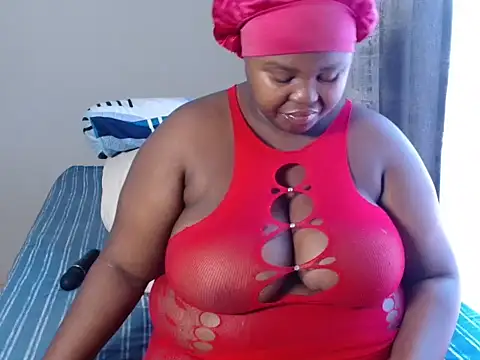 BustyKinkyZA online show from October 2, 7:48 am