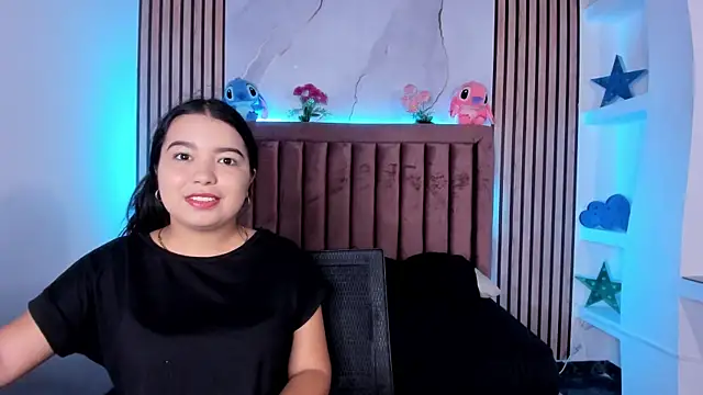 LunaWiill  online show from November 24, 12:05 pm