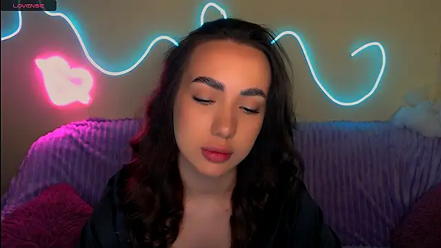 Snapshot of Mia_cutie77 chatting on November 3, 10:38 am Mia cutie77 online show from November 3, 10:38 am