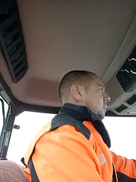 Snapshot of hugoboys4576 chatting on October 9, 6:55 am hugoboys4576 online show from October 9, 6:55 am