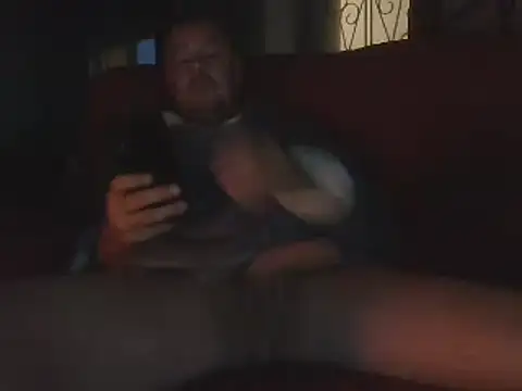 Snapshot of hugoboys4576 chatting on October 12, 5:28 am hugoboys4576 online show from October 12, 5:28 am