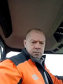 Snapshot of hugoboys4576 chatting on October 14, 7:09 am hugoboys4576 online show from October 14, 7:09 am