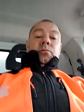 Snapshot of hugoboys4576 chatting on October 15, 7:08 am hugoboys4576 online show from October 15, 7:08 am