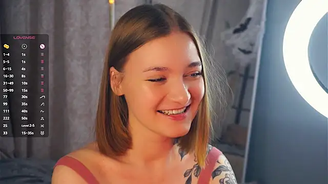 JinnySitts online show from November 5, 8:20 pm