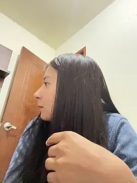 Snapshot of Karlee_Grey1 chatting on September 20, 7:26 pm Karlee Grey1 online show from September 20, 7:26 pm