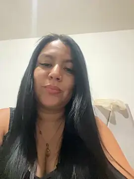 Snapshot of TessaCollinns chatting on October 1, 1:44 am TessaCollinns online show from October 1, 1:44 am