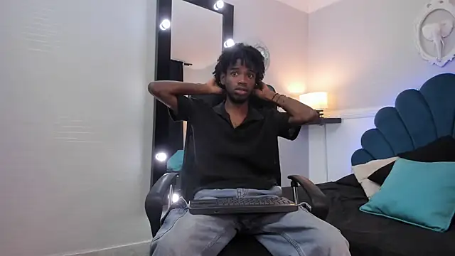 AllexJacob online show from October 2, 1:18 pm