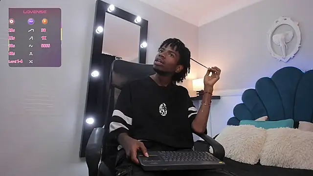 AllexJacob online show from October 16, 1:01 pm