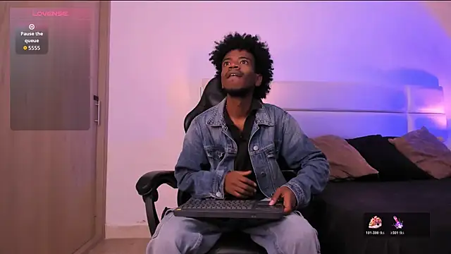 AllexJacob online show from November 24, 1:00 pm