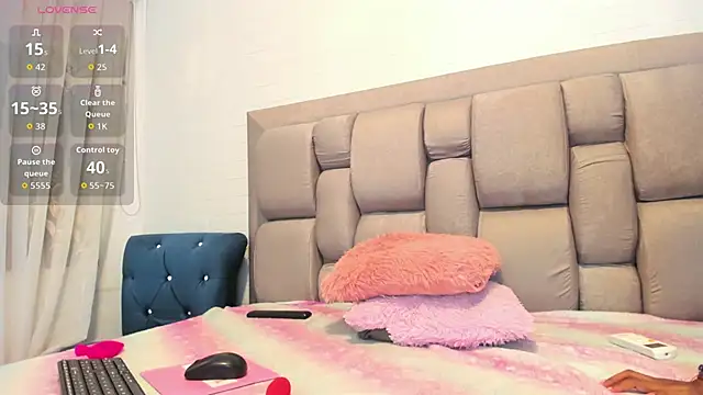 Snapshot of Beauty_Luci chatting on September 25, 2:15 am Beauty Luci online show from September 25, 2:15 am