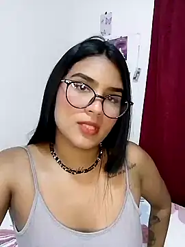 Snapshot of Renata_Zoe chatting on October 5, 1:04 am Renata Zoe online show from October 5, 1:04 am
