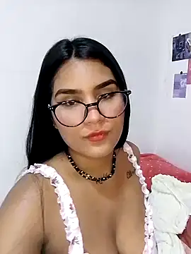 Snapshot of Renata_Zoe chatting on October 6, 1:25 am Renata Zoe online show from October 6, 1:25 am