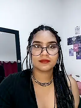 Snapshot of Renata_Zoe chatting on October 19, 1:28 am Renata Zoe online show from October 19, 1:28 am