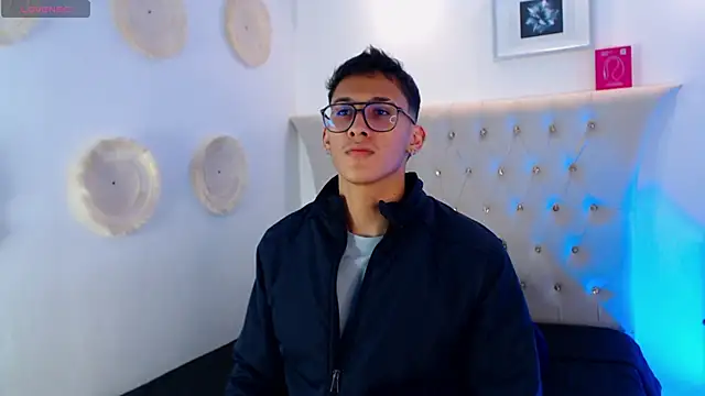 SalvadorFit online show from September 29, 8:46 pm