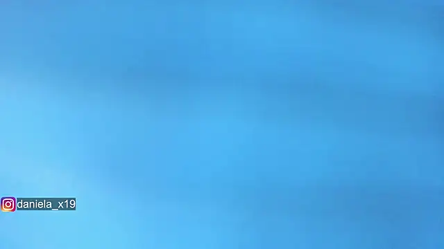 Snapshot of Daniela_x19 chatting on November 6, 12:44 am Daniela x19 online show from November 6, 12:44 am