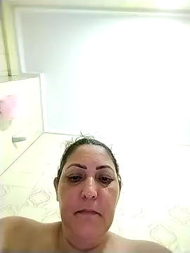 Lunita86 online show from February 19, 3:02 am