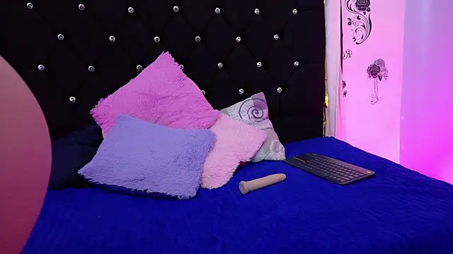 queen salomme online show from October 15, 11:54 am