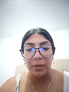 Violettabloom  online show from October 10, 10:09 pm