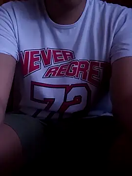 Snapshot of supguyLat chatting on February 8, 10:29 am supguyLat online show from February 8, 10:29 am