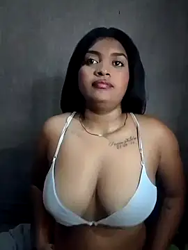 kiaraconex27 online show from October 18, 6:52 pm