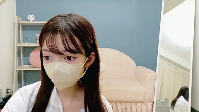 Snapshot of Mirai_H_ch chatting on September 20, 8:15 am Mirai H ch online show from September 20, 8:15 am