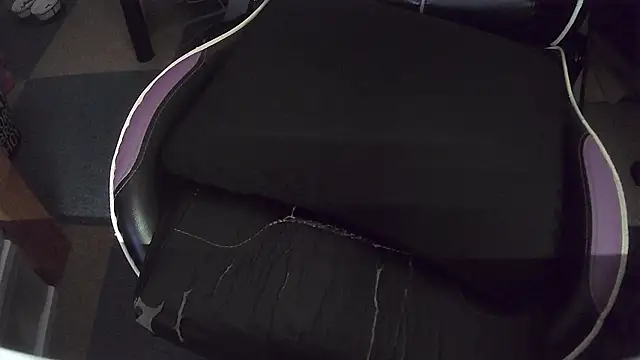 suzullll online show from March 14, 6:13 pm