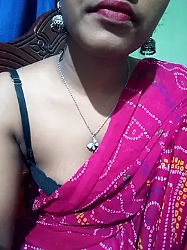 Snapshot of Cute_Couple59 chatting on December 15, 7:07 pm Cute Couple59 online show from December 15, 7:07 pm