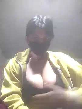 Snapshot of Hott_cutgirl chatting on November 10, 6:51 pm Hott cutgirl online show from November 10, 6:51 pm