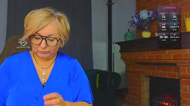 Snapshot of Marta_Wils chatting on November 3, 3:30 am Marta Wils online show from November 3, 3:30 am