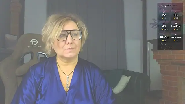 Snapshot of Marta_Wils chatting on December 2, 6:30 am Marta Wils online show from December 2, 6:30 am