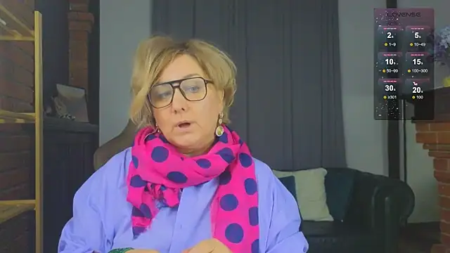 Snapshot of Marta_Wils chatting on December 3, 4:09 am Marta Wils online show from December 3, 4:09 am