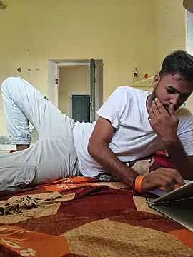 yourcontrol1 online show from December 2, 9:25 am