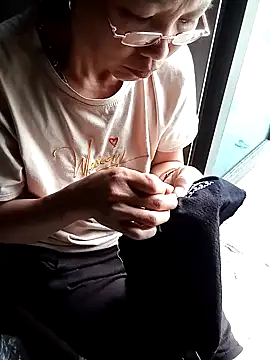 MIN088888 online show from June 6, 12:49 am