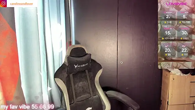 Snapshot of Caroline_lover_ chatting on October 29, 11:12 am Caroline lover online show from October 29, 11:12 am