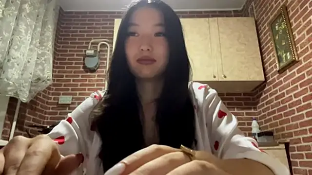 Snapshot of EmmaLeexth chatting on September 17, 5:03 pm EmmaLeexth online show from September 17, 5:03 pm