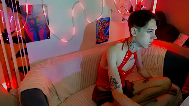 Snapshot of AlexNaughty14 chatting on November 20, 1:11 pm AlexNaughty14 online show from November 20, 1:11 pm