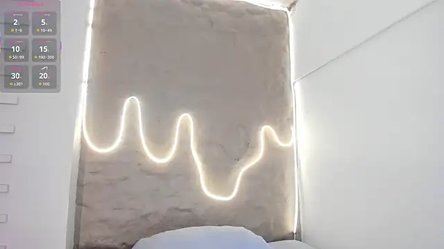 Naomy gyal online show from October 18, 6:52 pm