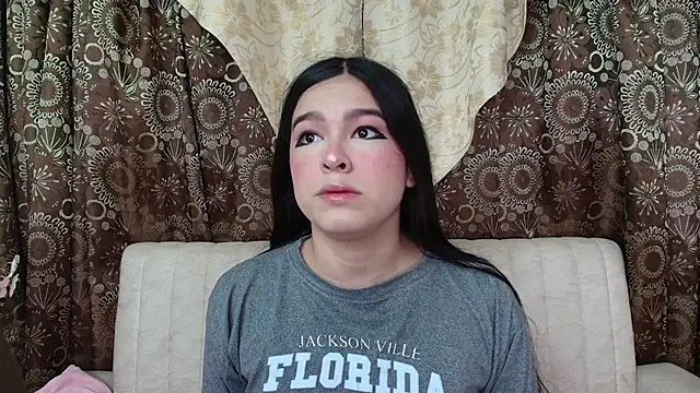 Dulcee 1 online show from October 16, 11:11 am