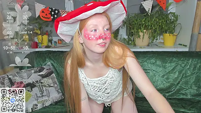 Snapshot of RitaSweety18 chatting on October 31, 6:42 pm RitaSweety18 online show from October 31, 6:42 pm