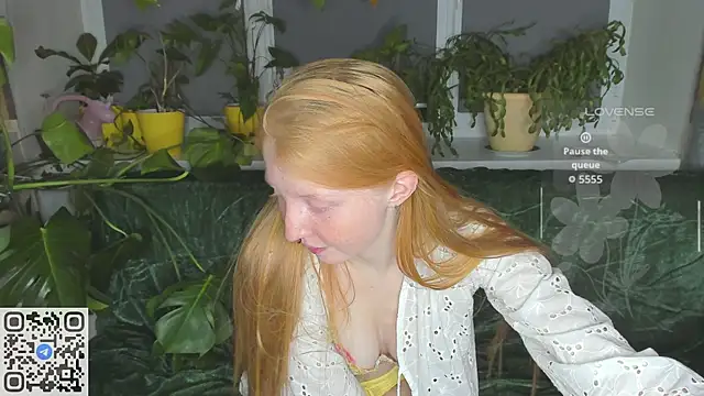 Snapshot of RitaSweety18 chatting on November 3, 7:26 pm RitaSweety18 online show from November 3, 7:26 pm