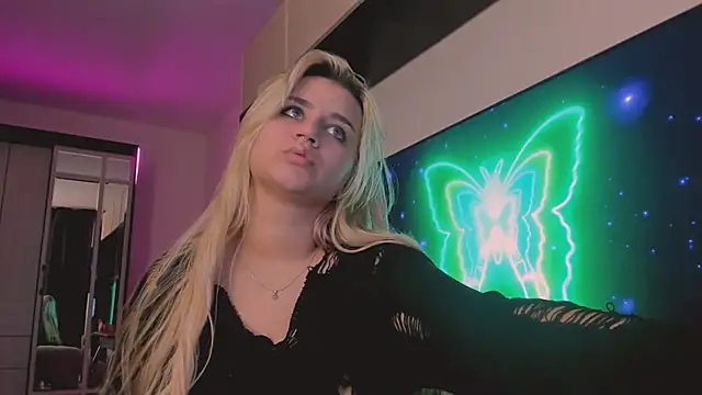 Snapshot of BarbaraSiren chatting on September 25, 2:10 pm BarbaraSiren online show from September 25, 2:10 pm