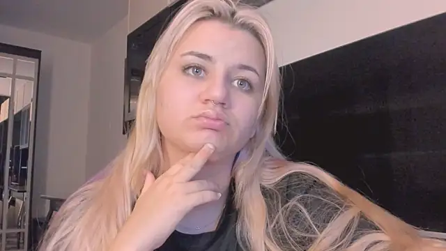 Snapshot of BarbaraSiren chatting on November 4, 4:50 pm BarbaraSiren online show from November 4, 4:50 pm